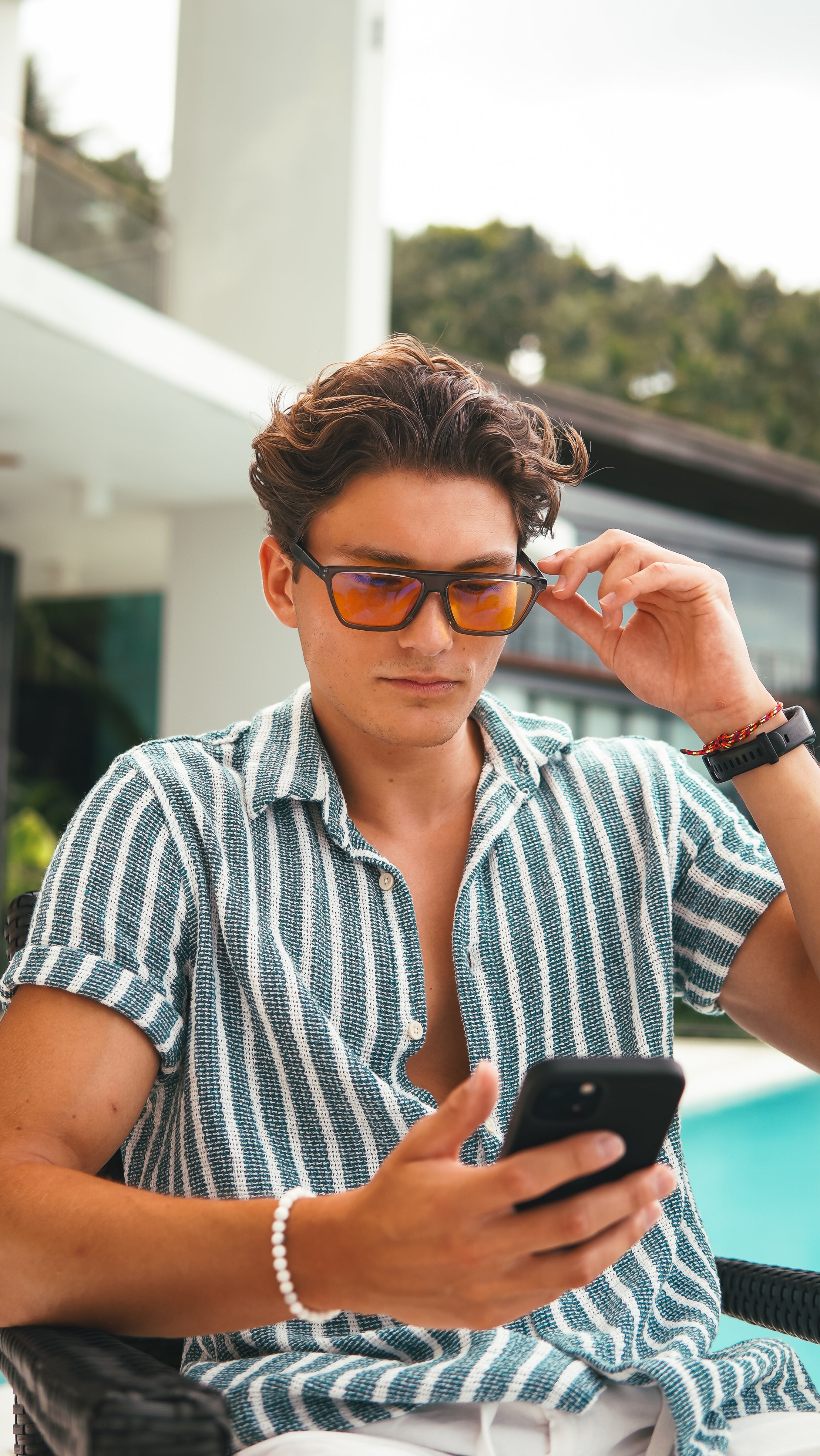 A man is wearing Havoc