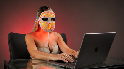 ETERNO LED Face Mask — 4 Wavelengths, Zero Contact - red light | EMR-TEK