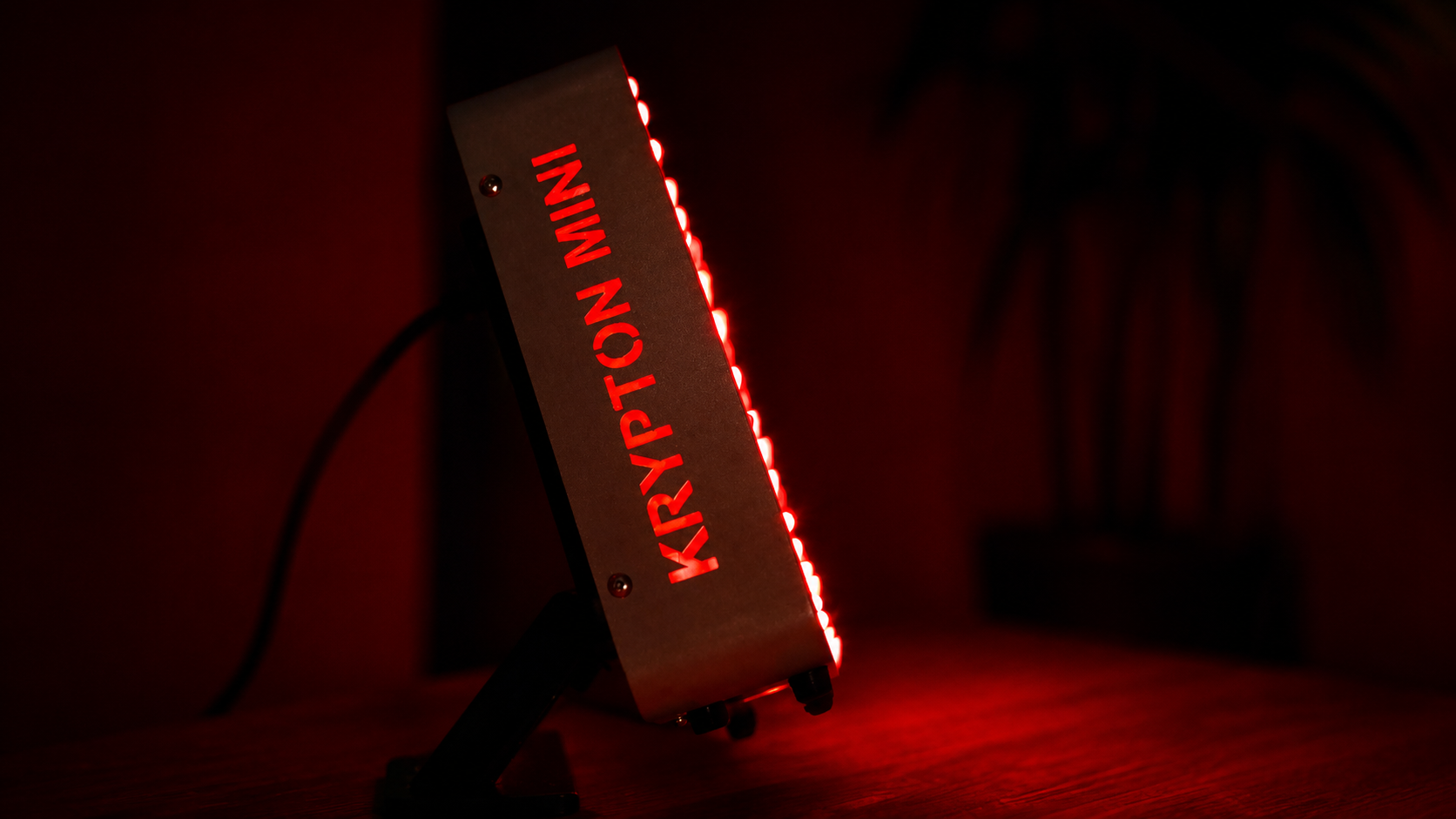 alt="Krypton Mini Portable Red & Near-Infrared Light Device - | EMR-TEK"