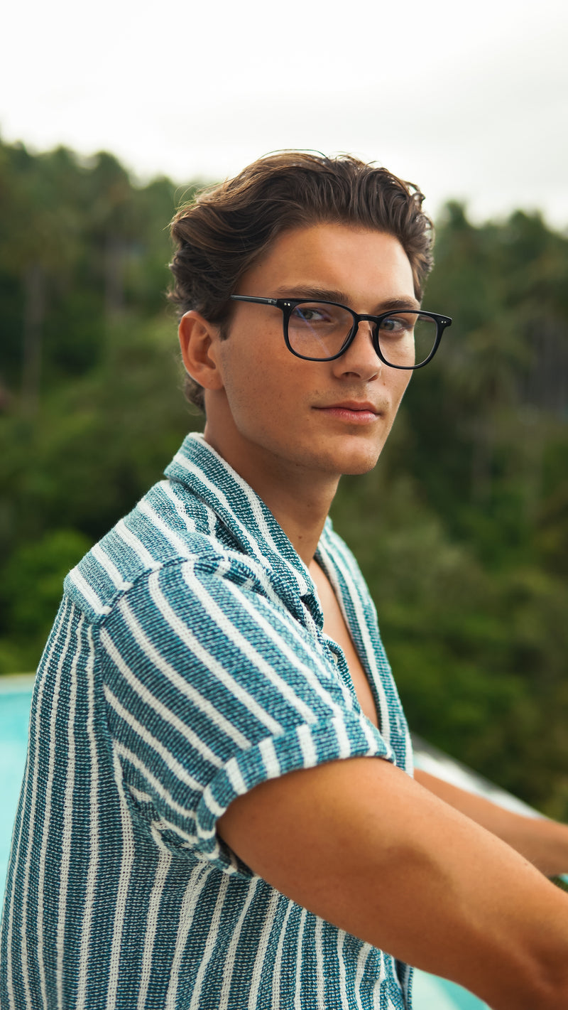 EMR-TEK Angel glasses worn by a man